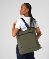 UrbanShift tote — lifestyle 5