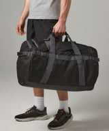 Pro cargo bag — lifestyle 3