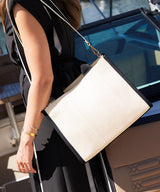 Puerto medium tote — lifestyle 3