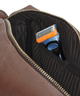 NuHide® washbag — lifestyle 4
