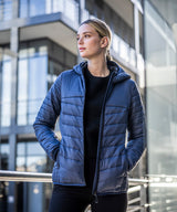 Loftlite women’s hooded baffle jacket — lifestyle 2