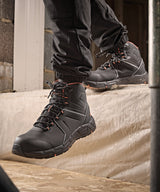 Coldwell light boots — lifestyle 2