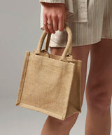 Jute petite gift bag — lifestyle 5
