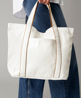 Courtside medium tote — lifestyle 3
