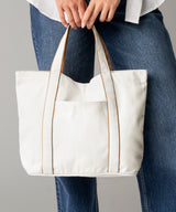 Courtside medium tote — lifestyle 5